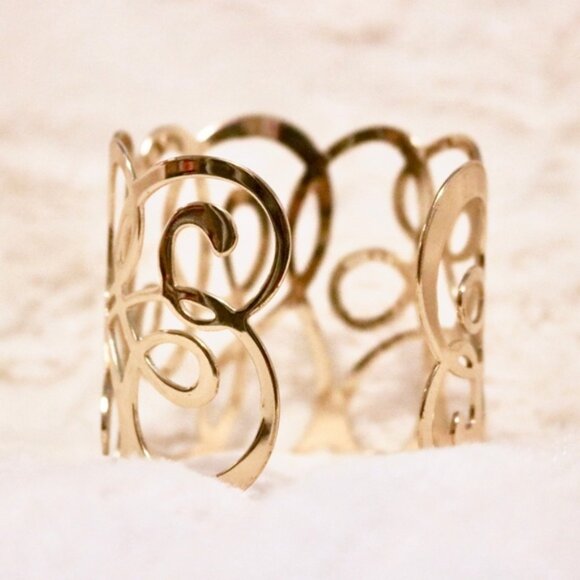 H&M Gold Swirl Cuff Bracelet - Picture 3 of 4